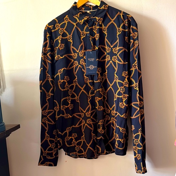 Cactus Other - 🌟🖤🏆🖤Black and Gold Chain Print Shirt